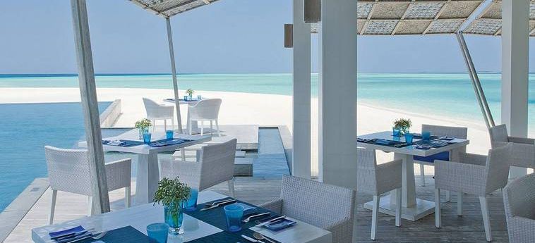 Hotel Four Seasons Resort At Landaa Giraavaru:  MALDIVAS