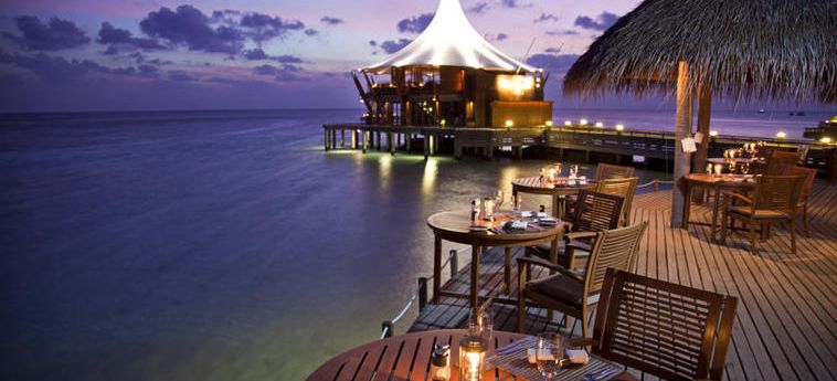 Hotel Baros Maldives:  MALDIVAS