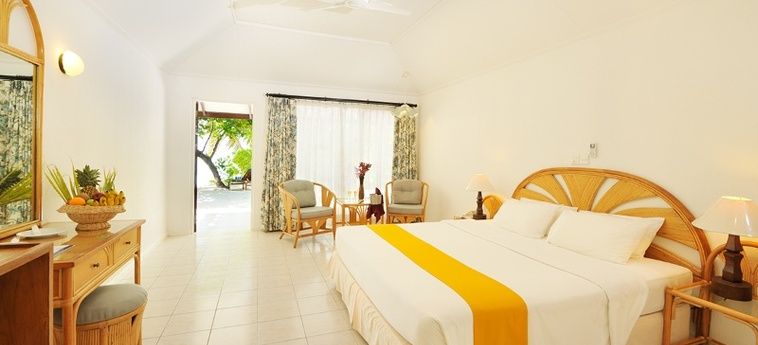 Hotel Holiday Island Resort & Spa:  MALDIVAS