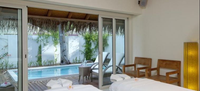 Hotel Holiday Inn Resort Kandooma Maldives:  MALDIVE