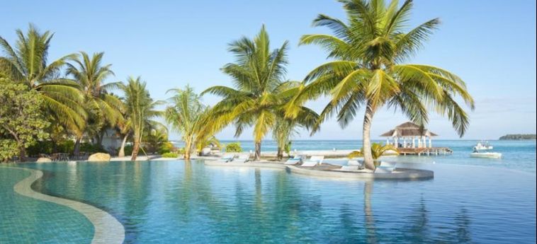 Hotel Holiday Inn Resort Kandooma Maldives:  MALDIVEN