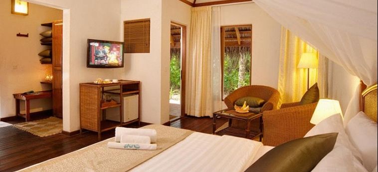 Hotel Madoogali Resort & Spa Maldives:  MALDIVEN