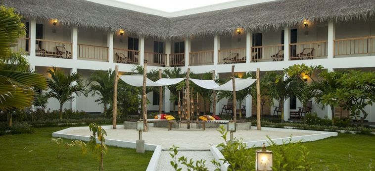 Hotel Amra Palace Laamu:  MALDIVES