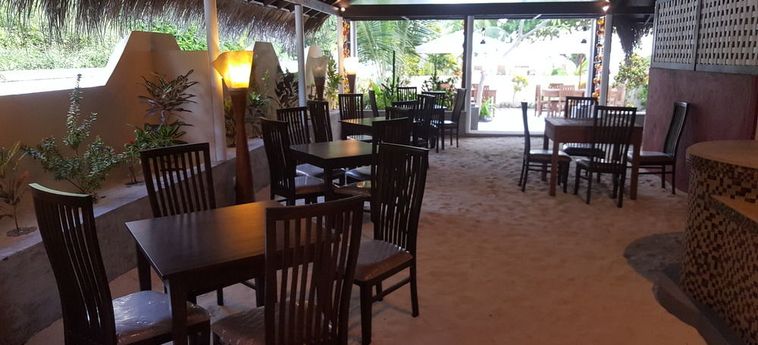 Hotel Tropical Village:  MALDIVES
