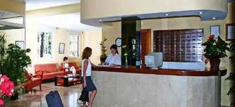 Hotel Apartamentos Hsm Lago Park:  MALLORCA - ISLAS BALEARES