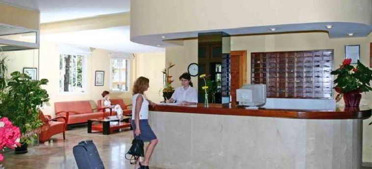Hotel Apartamentos Hsm Lago Park:  MALLORCA - ISLAS BALEARES