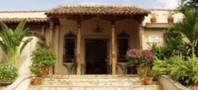 HOSTAL REAL LOS ROBLES 3 Stelle