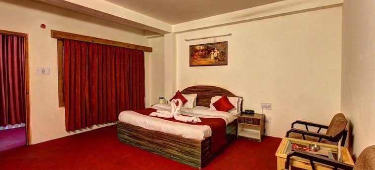 Hotel Monarch Residency:  MANALI