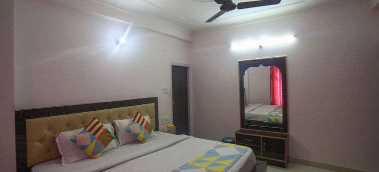 OYO 18419 HOME COZY STAY NEAR MALL ROAD 2 Stelle