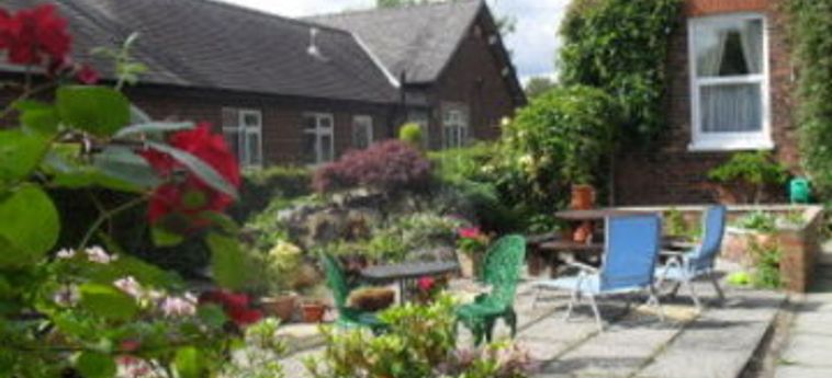All Seasons Guest House:  MANCHESTER