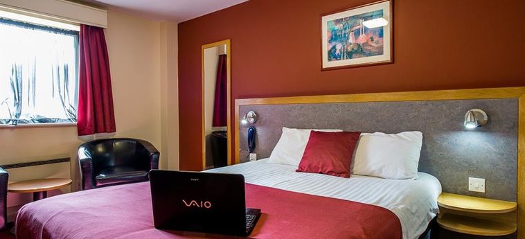 Hotel Pendulum:  MANCHESTER