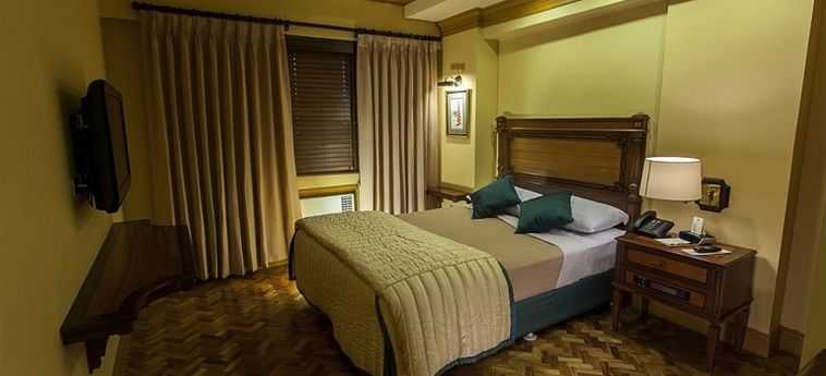 Hotel Herald Suites:  MANILA