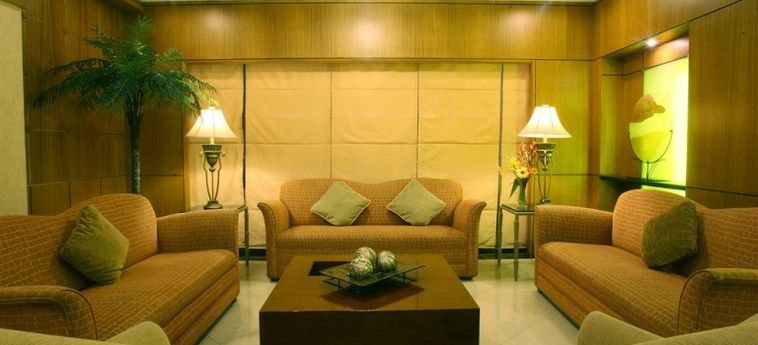 Hotel Herald Suites Solana:  MANILA