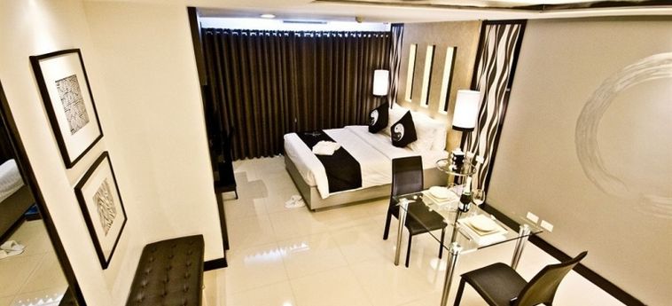 Y2 Residence Hotel:  MANILA