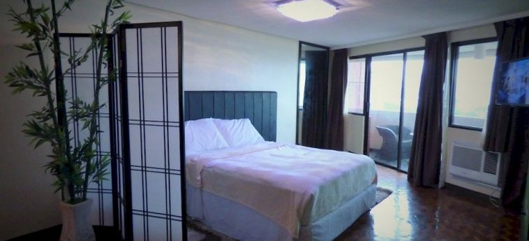Manila Bay Serviced Apartments:  MANILA