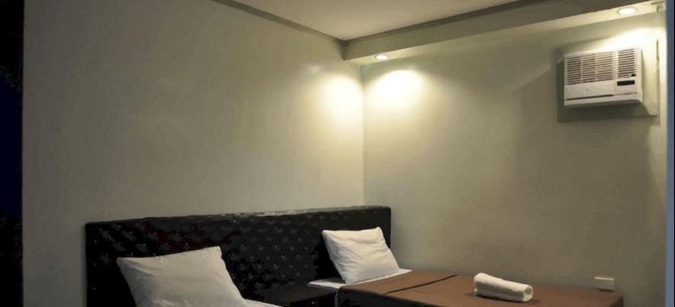 Hotel Nirain Suites:  MANILA