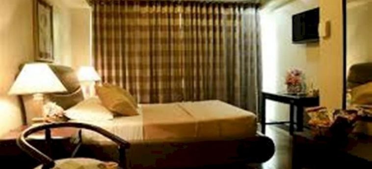Silver Oaks Suite Hotel:  MANILA