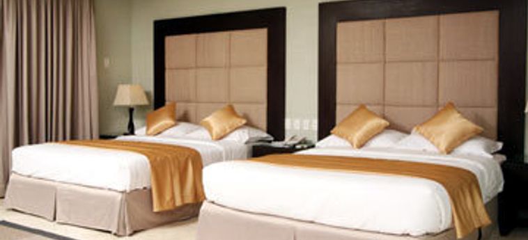 Hotel City Garden Suites:  MANILA