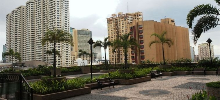 Hotel Manila Condo Home At Robinsons Place:  MANILLE