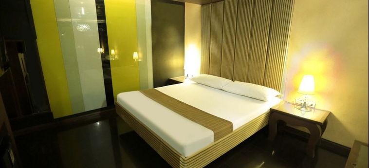 Hotel Victoria Court Cuneta:  MANILLE