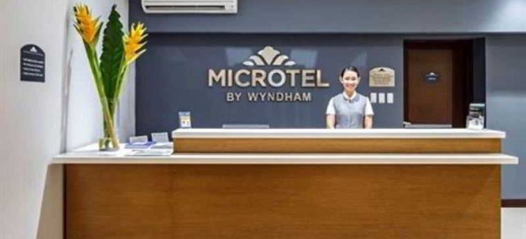 Hotel Microtel By Wyndham Acropolis:  MANILLE