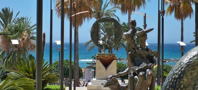 Hotel El Faro Marbella Marbella - Costa Del Sol: Foto 