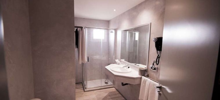 Hotel El Faro Marbella Marbella - Costa Del Sol: Foto 