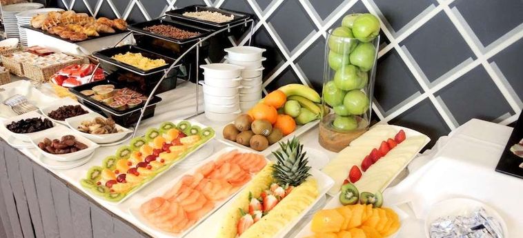 Hotel Monarque Sultan Club :  MARBELLA - COSTA DEL SOL