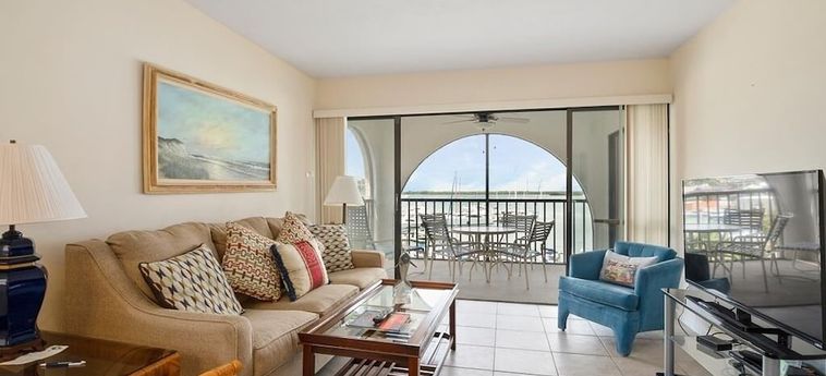 Hotel Best Waterfront Balcony Views From This Top Floor Unit In Popular Island Resort 2 Bedroom Condo:  MARCO ISLAND (FL)
