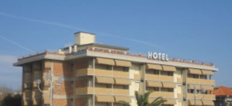 Hotel Esplanade:  MARINA DI PIETRASANTA - LUCCA