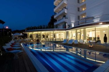 Hotel Mondial Resort & Spa:  MARINA DI PIETRASANTA - LUCCA