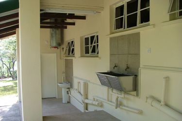 Hotel Norma Jeanes Lake View Resort:  MASVINGO