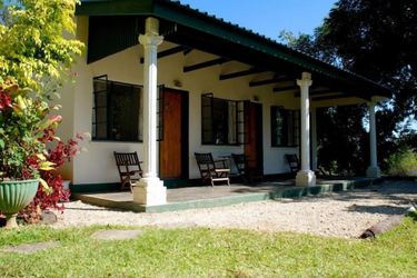 Hotel Norma Jeanes Lake View Resort:  MASVINGO