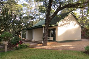 Hotel Norma Jeanes Lake View Resort:  MASVINGO