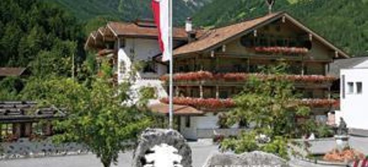 Hotel Gutshof Zillertal:  MAYRHOFEN