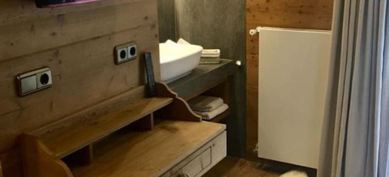 Alpin Hotel Garni Eder Private Living Mayrhofen: Foto 