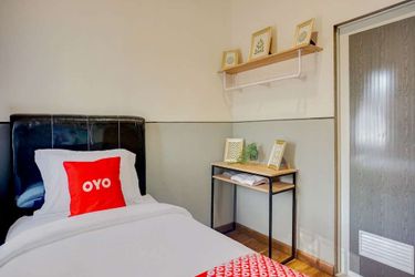 Hotel Super Oyo 93064 Alhesa Residence Medan: Photo 