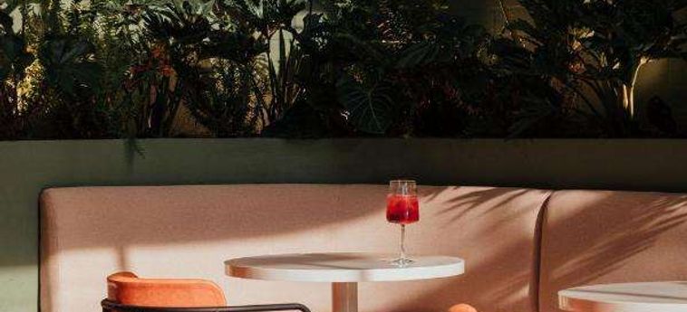 Versus Hotel:  MEDELLIN