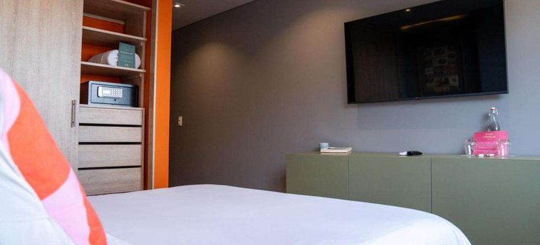 Versus Hotel:  MEDELLIN