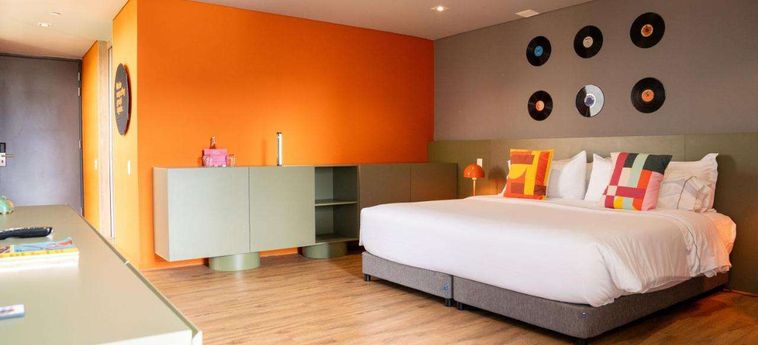 Versus Hotel:  MEDELLIN