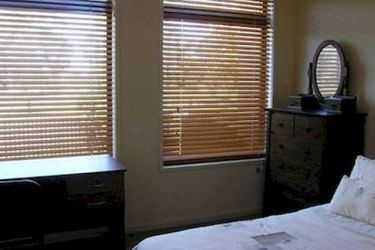 Insaa Serviced Apartments Dandenong:  MELBOURNE - VICTORIA