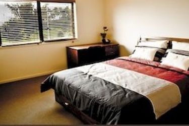 Insaa Serviced Apartments Dandenong:  MELBOURNE - VICTORIA