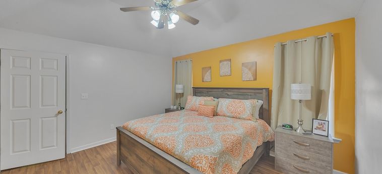 Hotel Charming Comfortable Memphis Getaway 3 Bedroom Home By Redawning Memphis (Tn): Photo 