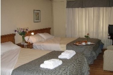 Hotel Altezza Apart & Suites:  MENDOZA