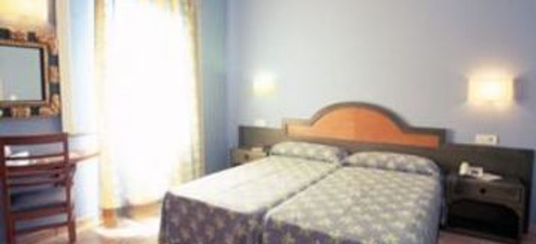 Hotel Vacances Menorca Resort:  MENORCA - BALEARISCHEN INSELN