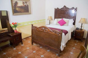 Casa De Las Columnas Merida: Photo 