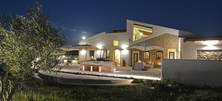 Hotel Tenuta Rasocolmo Messina: Foto 