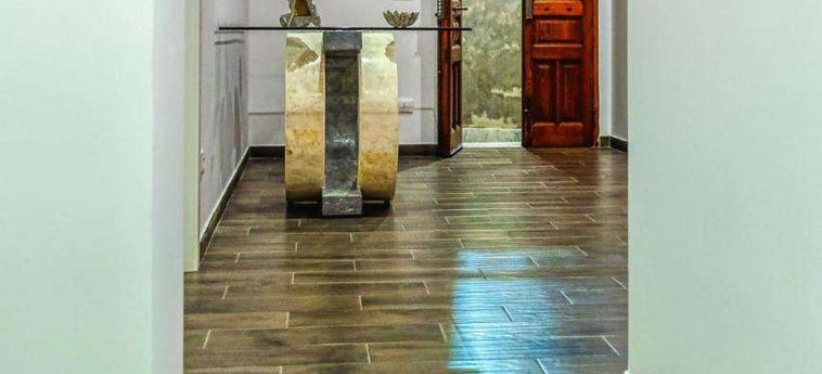 Tribunale Basement Apartment:  MESSINA