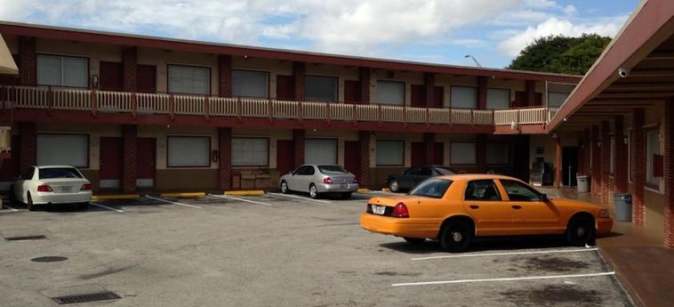 Hotel Palacio Inn Motel:  MIAMI (FL)