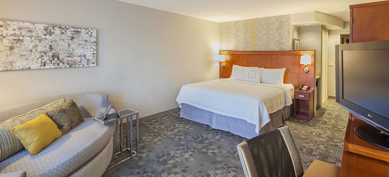 COURTYARD BY MARRIOTT MADISON WEST MIDDLETON 3 Sterne